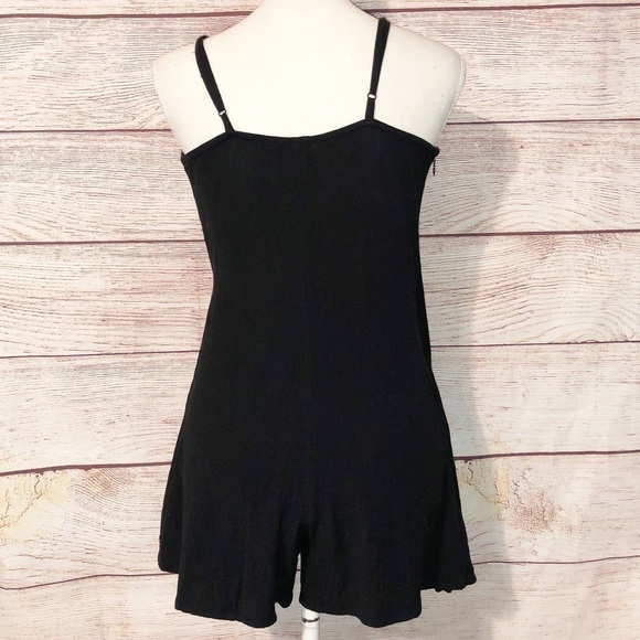 Roxy Black Wrap Front Shorts Romper Size XS - Picture 4 of 12